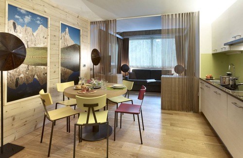 Predazzo House | Color Home Suite Apartments