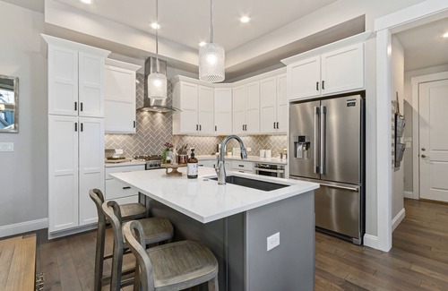 Loveland House | Colorado Modern Retreat w/King Beds, Pickleball