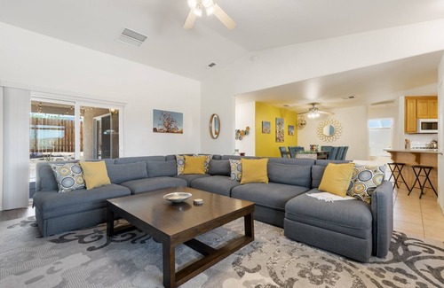 Joshua Tree House | Colorful Cactus - Hot Tub, Bbq And Fire Pit! 4 Bedroom Home by RedAwning