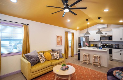 Waynesville Apartment | Colorful Oasis with Hot Tub Near Ft. Leonard Wood!