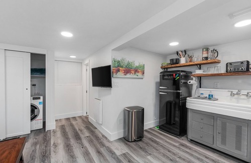 Columbia City Apartment | Columbia City Urban Studio