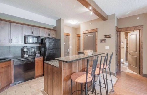 East Kootenay Apartment | Columbia Valley Getaway