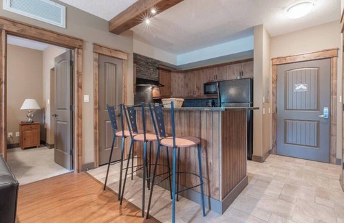East Kootenay Apartment | Columbia Valley Getaway