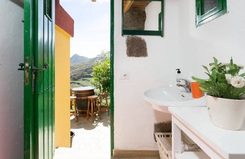 San Cristobal de La Laguna House | COMFORTABLE CAVE HOUSE SURROUNDED BY TRAILS, NATURE AND LANDSCAPES