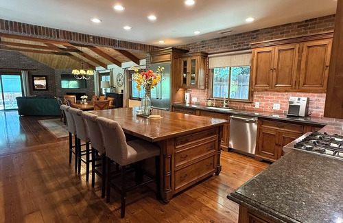 Solvang House | Come Be Our Guests at The Solvang Dolphin House "Delfin Huset"