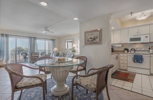 Redington Shores Condo | Come on Down - Escape to the Sunshine