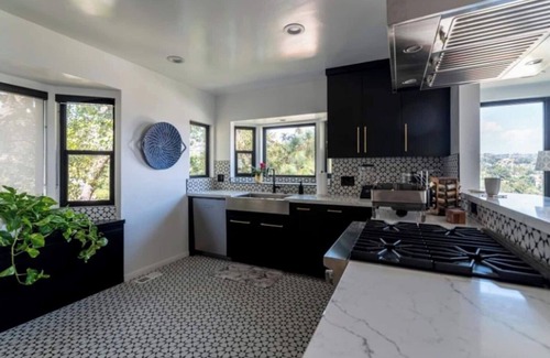 Hollywood Hills House | Come stay at a Very Special Place