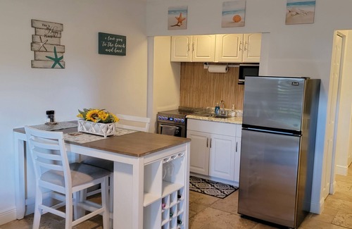 Marco Island Apartment | Come Stay in Beautiful Marco Island at Marco Comfort!