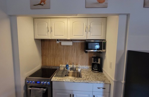 Marco Island Apartment | Come Stay in Beautiful Marco Island at Marco Comfort!