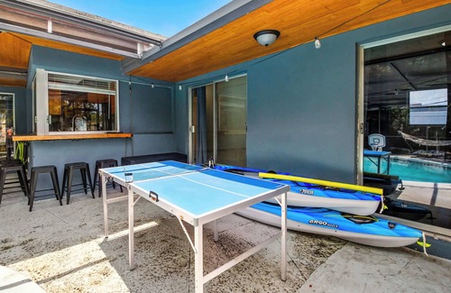 Fort Lauderdale House | Come to the Kayak club featuring indoor pool