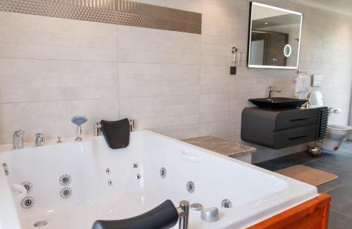 Termal Villa | Comfort 4 bedroom villa yalova see view