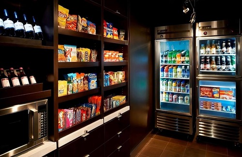 Auburn Hills Resort | Comfort and Relaxation! 2 Comfortable Units, Indoor Swimming Pool, Pet-friendly!