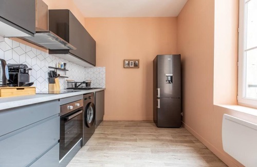 Clermont Ferrand City Centre Apartment | Comfort and Space 12pers center