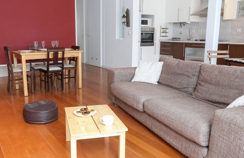 Penha de Franca Apartment | Comfort Apartment with Balcony by LovelyStay