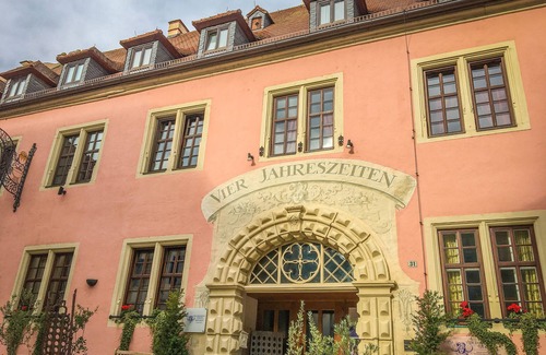 Volkach Apartment | Comfort double room (20 sqm) for two people with coffee machine