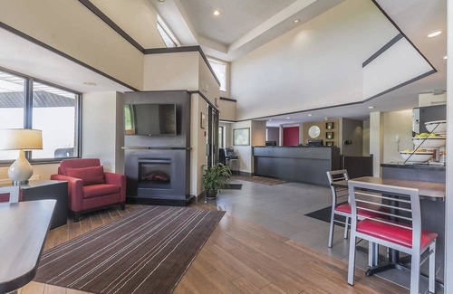 Cobourg Hotel | Comfort Inn Cobourg