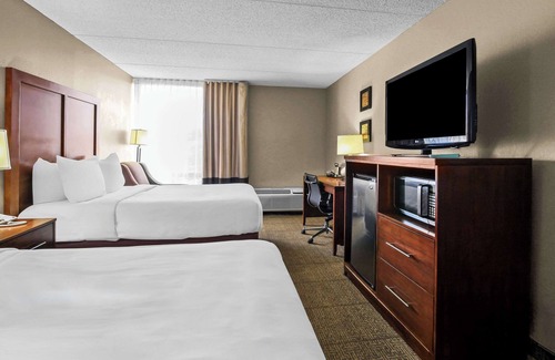 Mars Hotel | Comfort Inn Cranberry Township