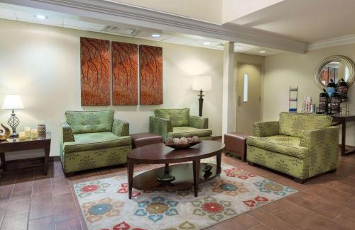 Westover Hotel | Comfort Inn Fayetteville near Fort Bragg