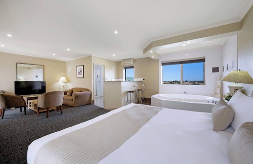 Warrnambool Hotel | Comfort Inn On Raglan
