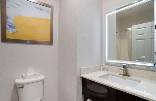 Pensacola Hotel | Comfort Inn Pensacola near NAS Corry Station