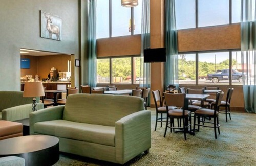Pine Grove Hotel | Comfort Inn Pine Grove I-81 Hershey Area