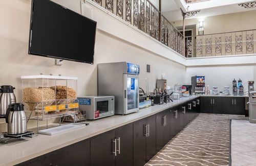 Savannah Hotel | Comfort Inn Savannah Midtown