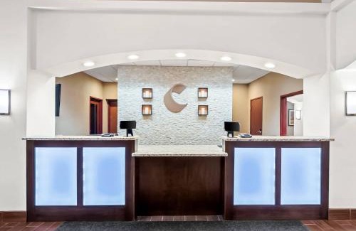 Allen Park Hotel | Comfort Inn & Suites Allen Park - Dearborn