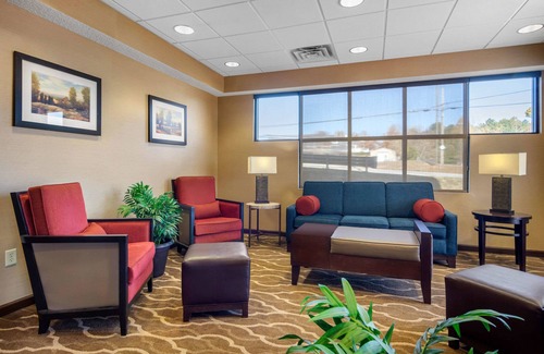 LaGrange Hotel | Comfort Inn & Suites LaGrange East