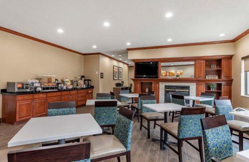 Otterbien Home Hotel | Comfort Inn & Suites Middletown - Franklin