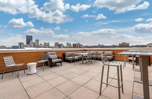 East Allegheny Hotel | Comfort Inn & Suites Pittsburgh-Northshore