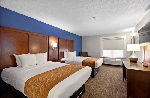Hazelwood Hotel | Comfort Inn & Suites St. Louis - Hazelwood
