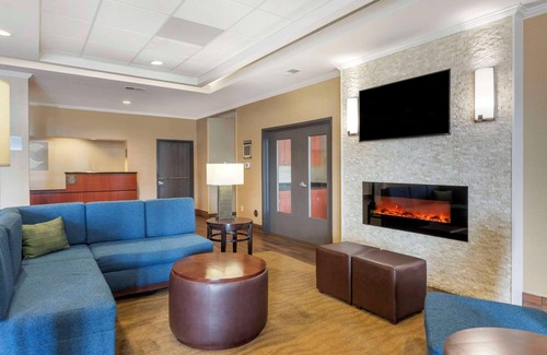 Blytheville Hotel | Comfort Inn & Suites
