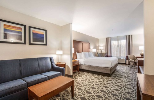 Brevard Hotel | Comfort Inn & Suites