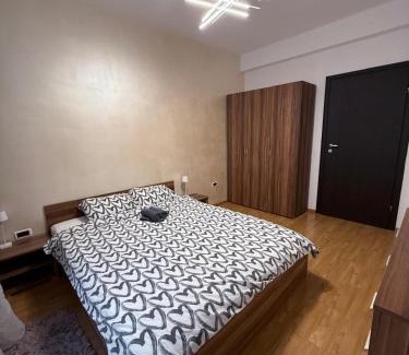 Bucharest Apartment | Comfort Stay Apartment - Free Parking & Wi-Fi