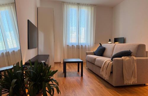 Legnano Apartment | Comfort Stay Legnano - Appartamento di 85m2 con 2 bagni, Smart TV, WiFi ultra veloce e angolo lavoro, perfetto per visitare Milano in relax