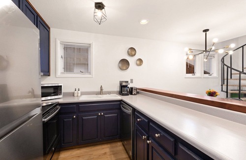 Telluride Condo | Comfort, Style, Short Walk to Town Park & Gondola