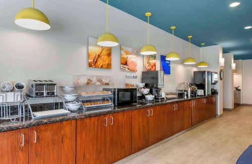 Rapid City Hotel | Comfort Suites Conference Center Rapid City