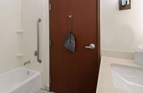 Granbury Hotel | Comfort Suites Granbury