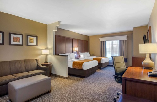 Marshall Hotel | Comfort Suites Marshall