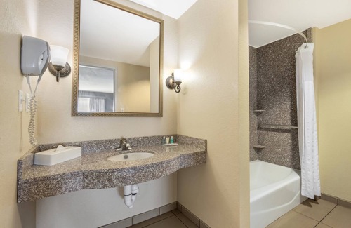 Fellowship Hotel | Comfort Suites Ocala North