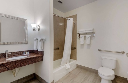 Stockbridge Hotel | Comfort Suites Stockbridge Atlanta South