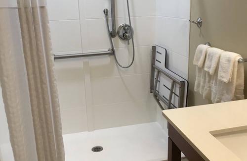 Summerville Hotel | Comfort Suites