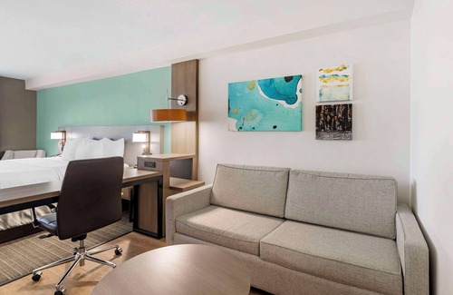 Valdosta Hotel | Comfort Suites Valdosta Mall Area