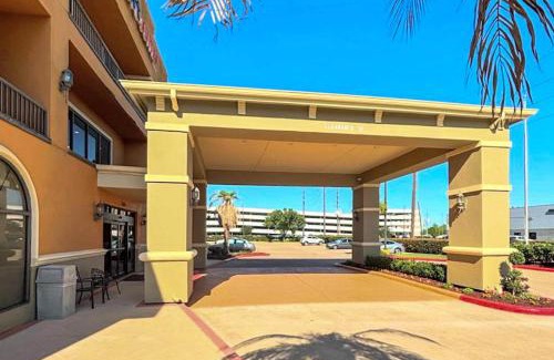 Westchase Hotel | Comfort Suites Westchase Houston Energy Corridor