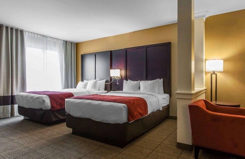 Youngstown Hotel | Comfort Suites Youngstown North