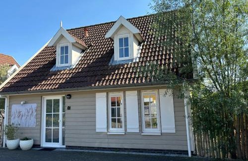 Wemeldinge House | Comfortabel en gezellig vakantiehuis bij het strand