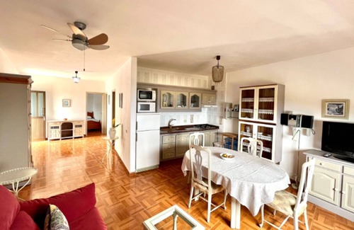 Valverde Ski Chalet | Comfortable 2 bedroom house with beautiful sea views