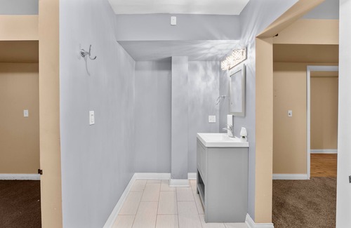 Grand Boulevard Apartment | Comfortable 2-bedroom apartment in phenomenal Chicago