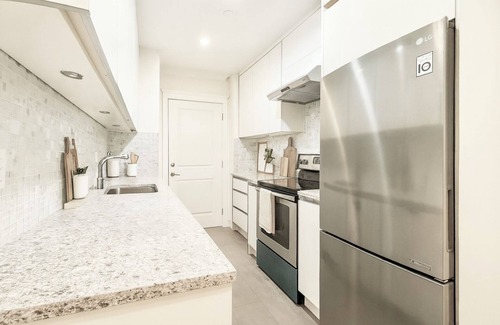 Kerrisdale Apartment | Comfortable 2BR Basement Suite | Great Location