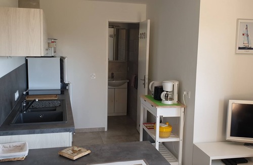 Le Lavandou Apartment | Comfortable 3-star apartment 300 m from Le Lavandou beach